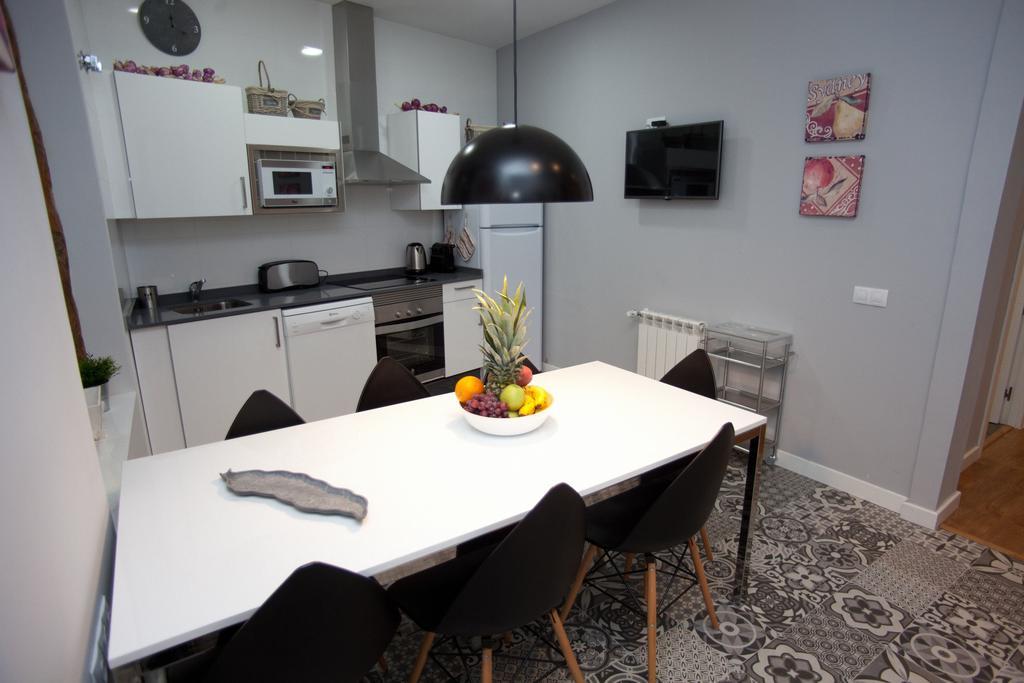Sol Gran Via Apartment Madrid Exterior photo