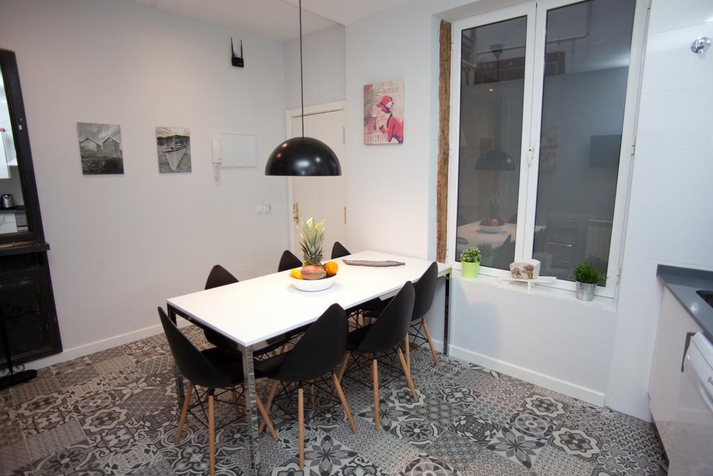 Sol Gran Via Apartment Madrid Exterior photo